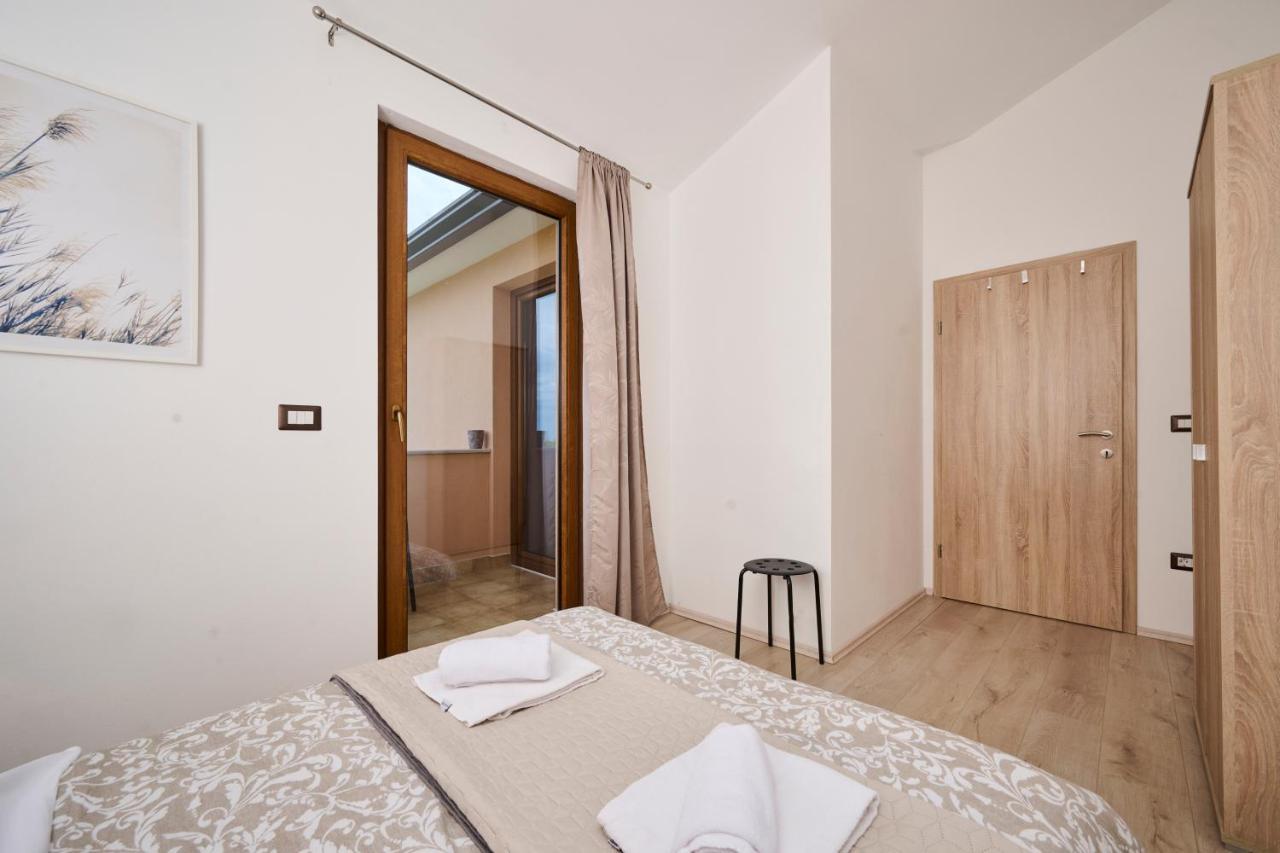 Appartement Aisha à Brtonigla Extérieur photo