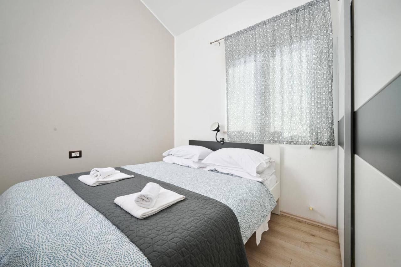 Appartement Aisha à Brtonigla Extérieur photo